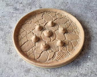Handmade Round Ceramic Soap Dish