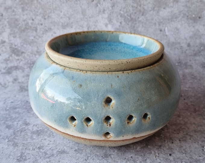 Handmade Stoneware Two-Piece Oil Melt Burner