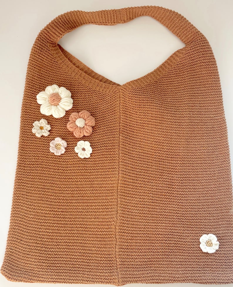 Brown knit bag // Farmer's market bag, floral applique, PERSONALIZED bridesmaid bag, gift for bride, beach bag Daisy bag