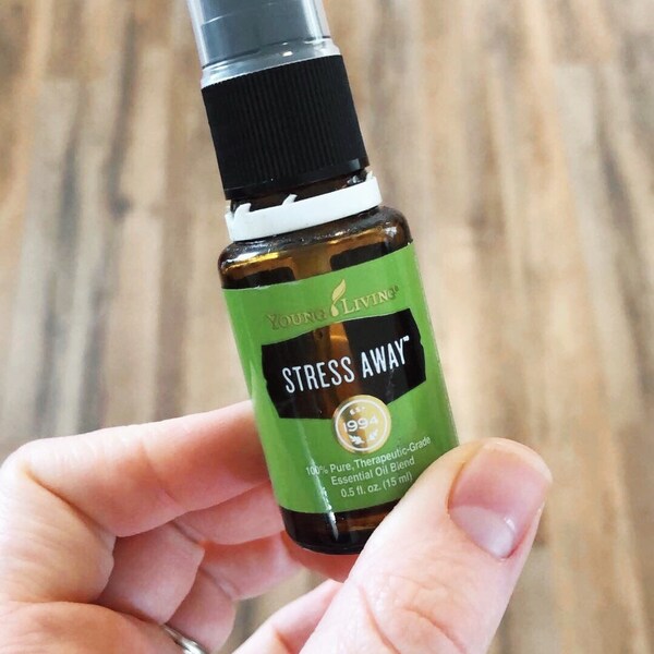 Parte superior de nebulización, tapa de pulverización para botellas de aceite esencial de 15 ml y 5 ml (paquete de 5)