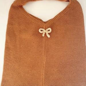 Brown knit bag // Farmer's market bag, floral applique, PERSONALIZED bridesmaid bag, gift for bride, beach bag Bow