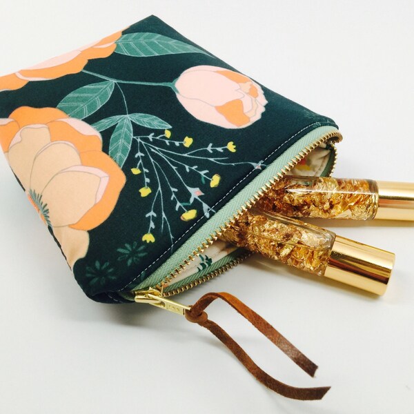 Aceite esencial, aceite esencial caso, borla aceite esencial bolso, almacenamiento de información de aceite esencial - tiene 6 botellas, cualquier marca. Rodillos de 15ML de 5ML