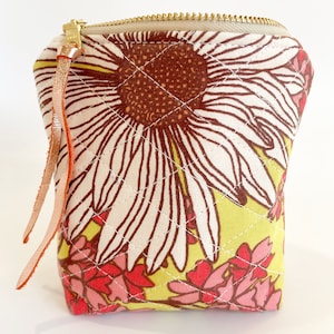 Quilted Essential Oil Bag, Essential Oil Case, Essential Oil Storage- holds oil bottles, any brand! 5ML/15ML/Rollers
