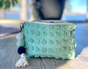 Sage pops Essential Oil Bag, Essential Oil Case, Tassel Essential Oil Bag, Essential Oil Storage