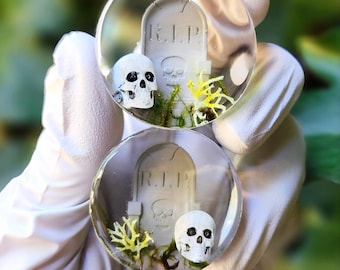 Bouchons de pierre tombale faits main : jauges de cimetière effrayantes
