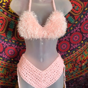 Fuzzy Bra Set (Pink)