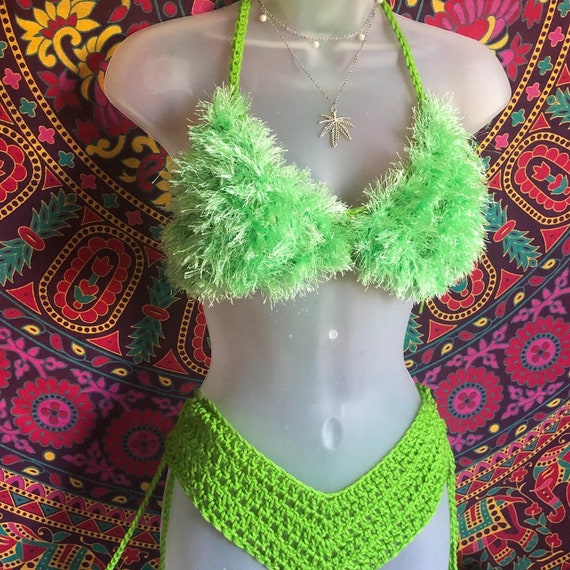 Fuzzy Bra Set in Green -  Canada