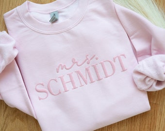 Personalized Future Mrs Sweatshirt, Engagement Gift, Embossed Sweater, Bridal Shower Gift, Bride To Be, Custom Fiancee Sweater, Wifey Gift