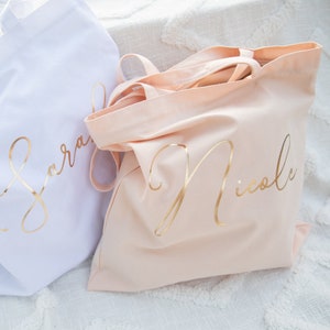 Bridesmaid tote bags bridesmaid gifts bridesmaid gift minimalist bridesmaid tote Maid of Honor Tote Personalized Bridesmaid Bag Bridal Party