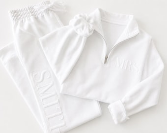 Bride and groom sweatsuit, Mr Mrs sweatshirt, Honeymoon Outfit