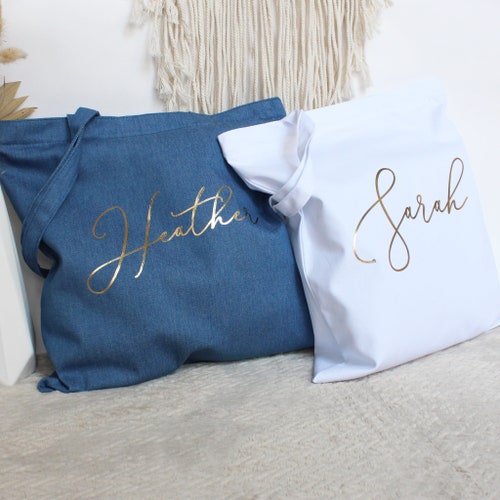 Bridesmaid Tote Bags Maid of Honor Tote Personalized Bridesmaid Bags Bridal Party Bridesmaid Gifts Set of 5 6 7, 8 YOU CHOOSE Bachelorette