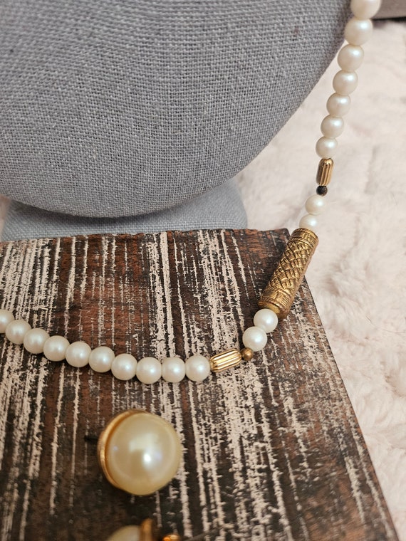 Vintage Fresh Water Baroque Style Button Pearl Ne… - image 6
