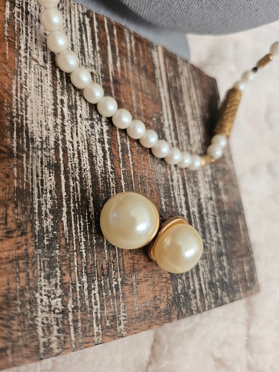 Vintage Fresh Water Baroque Style Button Pearl Ne… - image 5