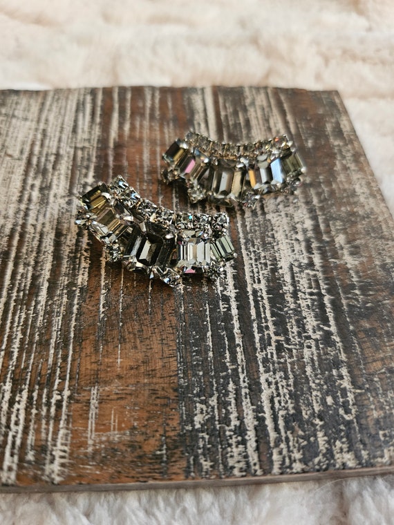 Signed Weiss Vintage Rhinestone Clip-on Earrings … - image 7