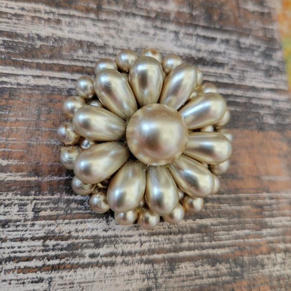 Vintage Glass Style Layered Faux Pearl Brooch Pin Elegance Timeless