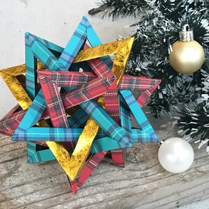 Weihnachtliche Origami-Dekoration - geometrische Skulptur - Sternenakzent - Weihnachtsdeko - Ausgefallene Dekoration - Himmeli Art