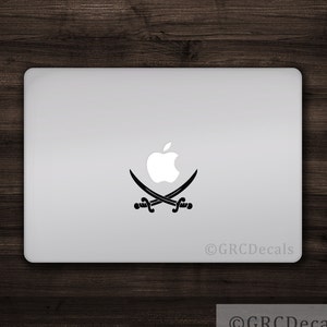 Espadas piratas mac apple logotipo capa portátil vinil decalque adesivo macbook exclusivo ossos cruzados chita jack jolly roger