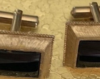 Vintage Black Onyx And Gold Florentine Plated Cuff Links