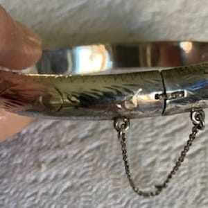 Vintage Sterling Silver Etched Bangle Bracelet With Safety Chain