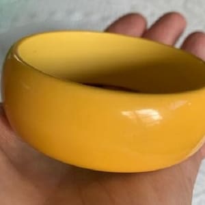 Vintage Wide Bright Yellow Tested Bakelite Bangle Bracelet