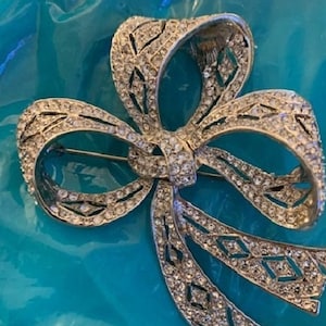 Vintage Kenneth Lane Rhinestone Large Bow Brooch