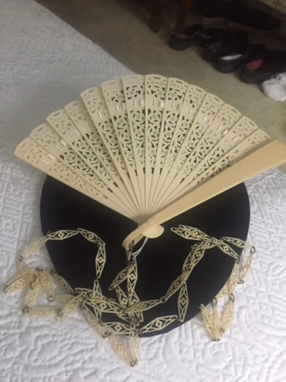 Antique Cream Celluloid Ribbon Fan On Long Lacy C… - image 3