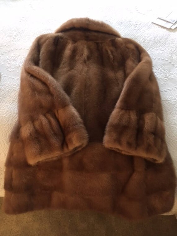 Vintage Stunning 60'S Or Early 70's Mink Jacket E… - image 3