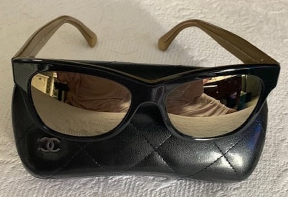 CHANEL Black and Gold Sunglasses with Quilted Case Vintage CHANEL BLACK SHIELD Sunglasses, GOLD, Quilted Sides  main image 3