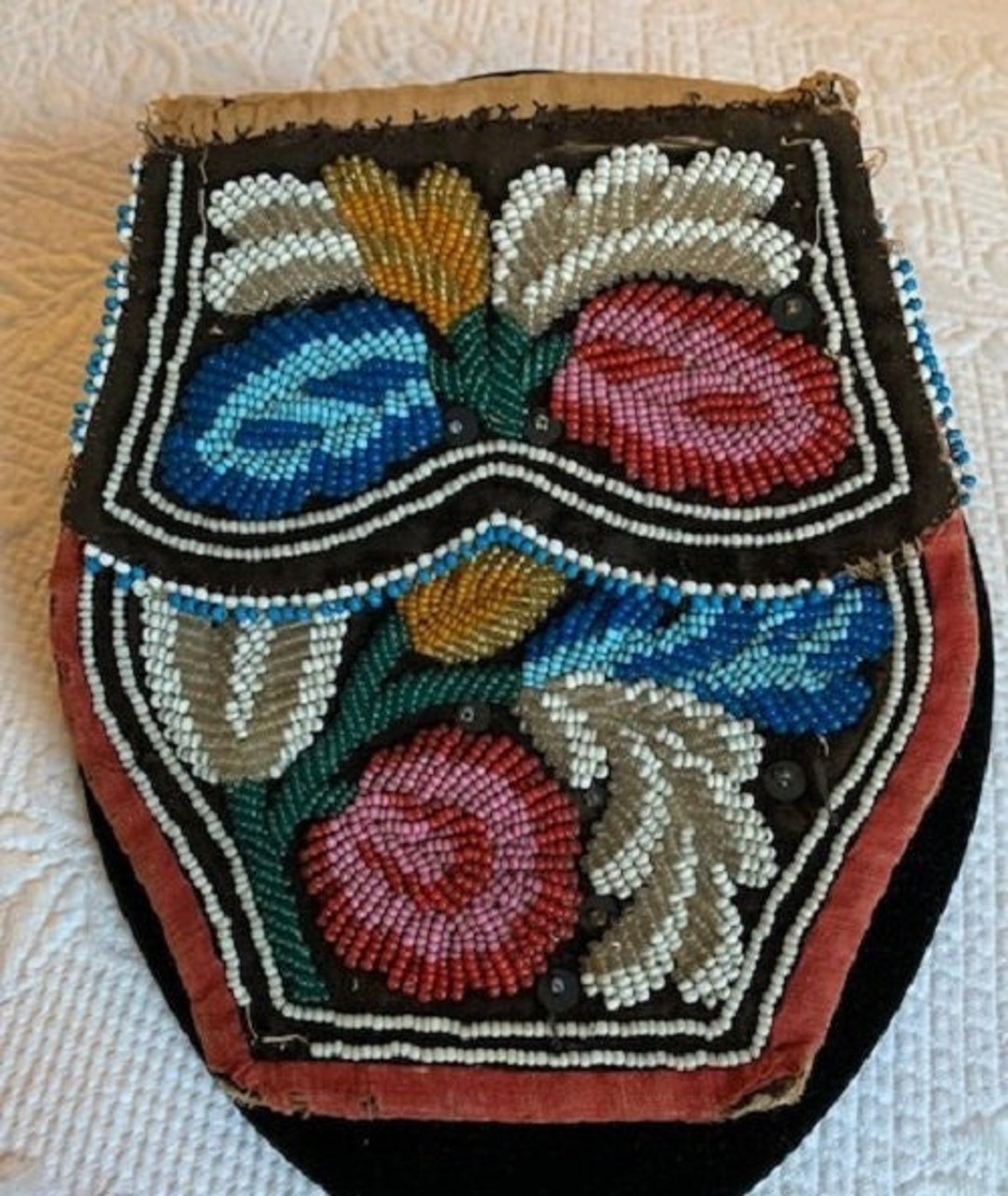 Antique Native American Iroquois Beaded Purse