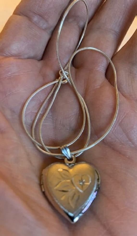 Vintage Sterling Silver Small Heart Locket W/ Ster