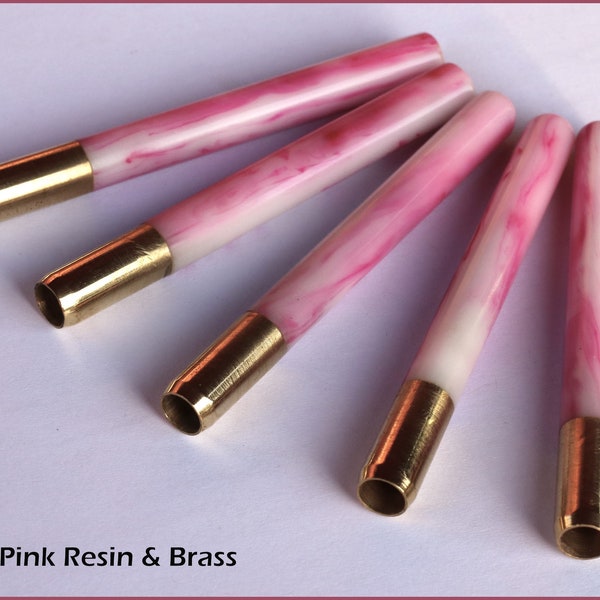 Tuyaux One Hitter en laiton de 7,6 cm - Embout broyeur/embout plat disponible - Conçu pour les pirogues de 10,2 cm - Rose