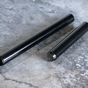 Rechte zwarte metalen one-hitterpijpen van 2 en 3 inch: slim-hitter voor dugouts