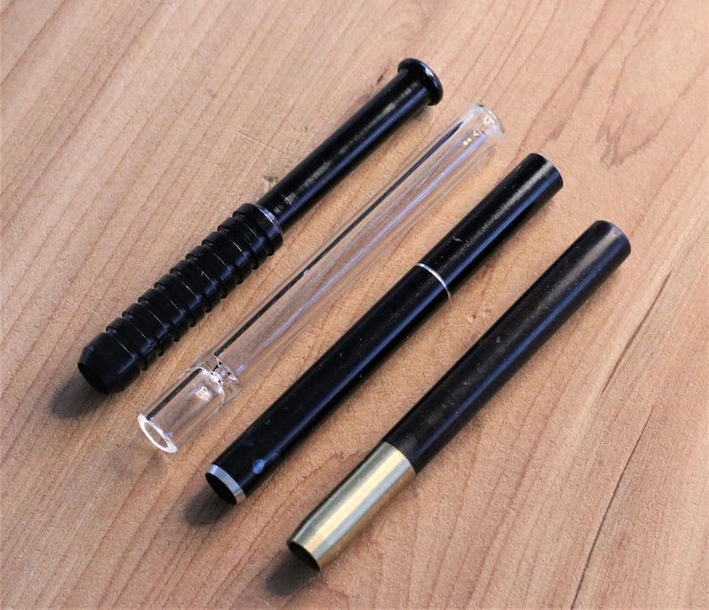 Black Smoker Gift Pack: Wenge Dugout, Stash Jar, Grinder & One Hitter image 4