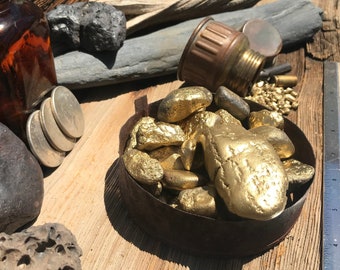 GOLD NUGGET Replicas, Old MINERS Tin With Medium Faux Gold Nuggets, Display Item, Helps An Independent Miner, Heavy Gold Painted Iron Stones