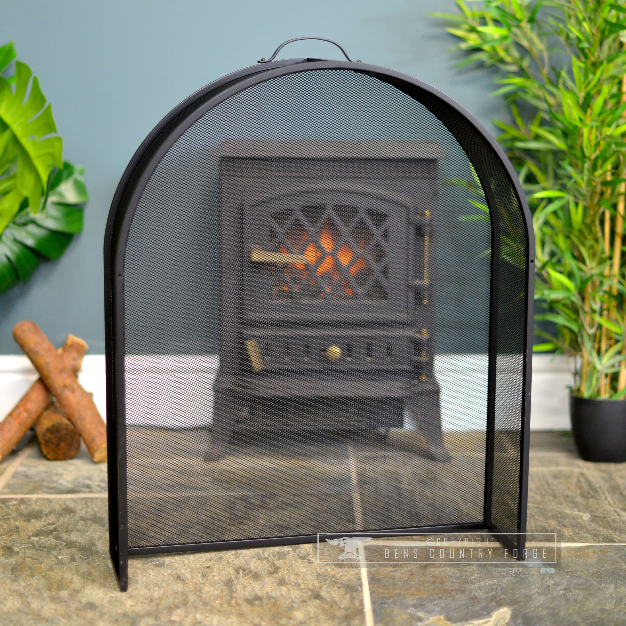 Black Railed Single Panel Fire Guard/ Traditional Style Fireguard