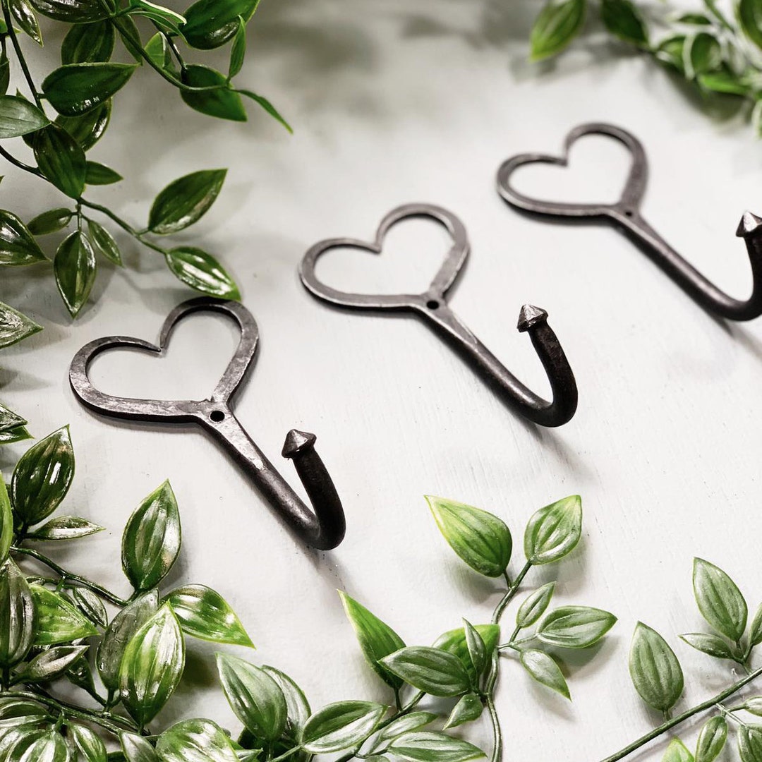 Wrought Iron Heart Shaped Hook/cute Home Decoration, Coat Hook