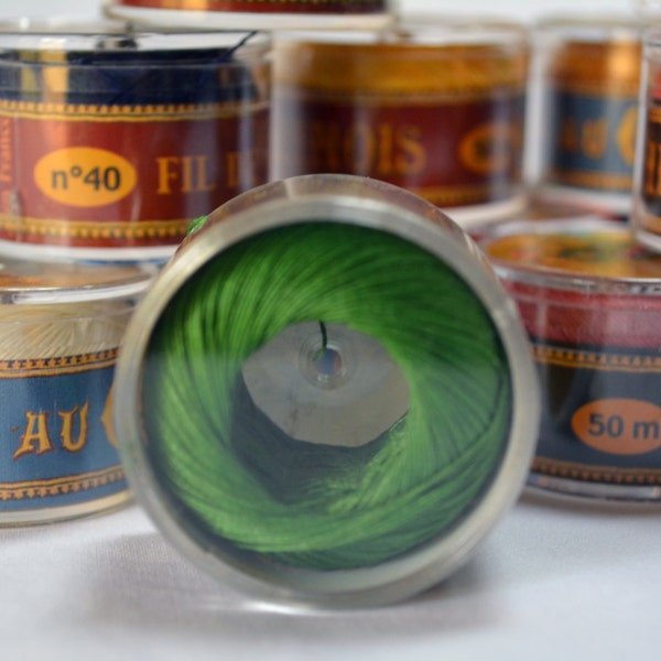 No. 866 Bright GREEN Fil Au Chinois WAXED LINEN Single Ply Sewing Thread in 50m Capsule - Made in France