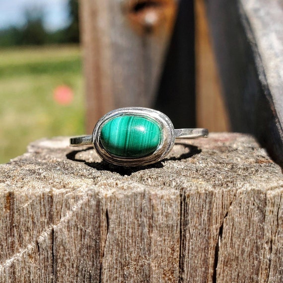 Sterling silver malachite ring hotsell