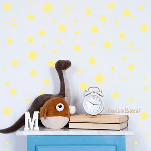 Adesivi murali in tessuto per bambini, stickers cameretta, adesivi da muro effetto carta da parati, pattern "Stelle Gialle"
