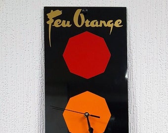Feu oranje retro wandklok: jaren 80 en 90 autoliefhebber