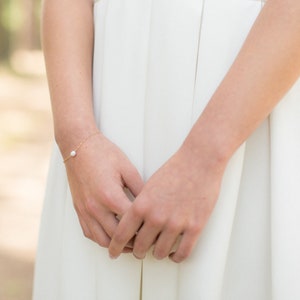 Bracelet de mariée avec perle d'eau douce ou perle nacrée "Lidia"