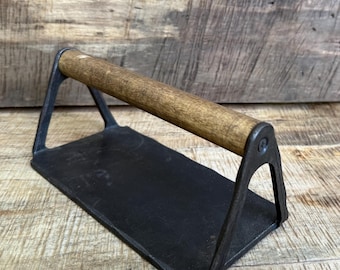 Hand-Forged Bacon Press with Wooden Handle, Iron Grill Press, Rustic Kitchen Tool, BBQ Griddle Weight, Artisan Cookware, Bacon Press