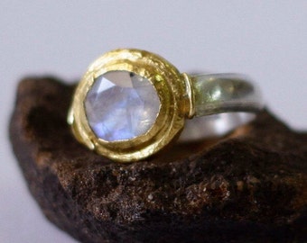 Goud en zilver Moonstone Ring, ovale Moonstone verlovingsring, Moonstone trouwring, unieke Engagement, alternatieve verlovingsring
