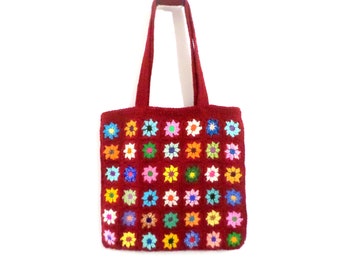 Sac Tote bag, sac de courses  au crochet, rouge et fleurs multicolores