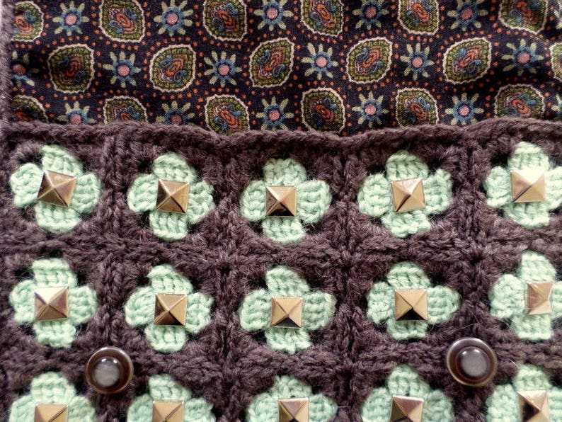 Grey green studded crochet pouch image 4