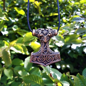 Thor&#39;s Hammer Mjolnir Pendant Amulet Bronze Viking Spiritual Protection Avalon Cloaks