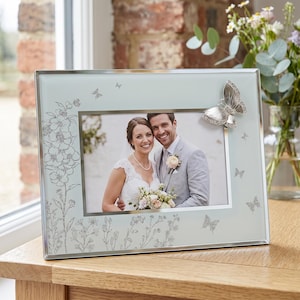 Butterfly Frame, Silver Glass Keepsake | 6X4 Display - Floral Wedding Memory Gift For Her