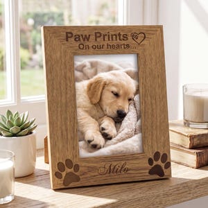 Dog Photo Frame Personalised: Custom Engraved Remembrance with Kitten Paws (4x6 Size, Bespoke Gift, Fixed Quote)