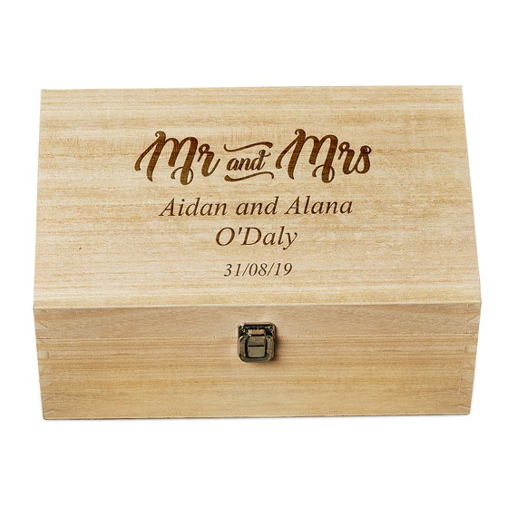 Boîte Souvenir De Mariage Avec Gravure Mr And Mrs - Coffret Cadeau Pour Couple - Dimensions 31x22x7 Cm, Avec Photo