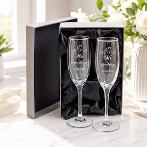 Champagne Glass Personalised Engraved Flutes - Wedding Day Mr & Mrs Toasting Set,, Gift for Couples